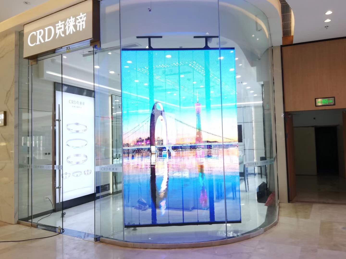 河北邢臺(tái)P3.9-7.8透明屏  6平方